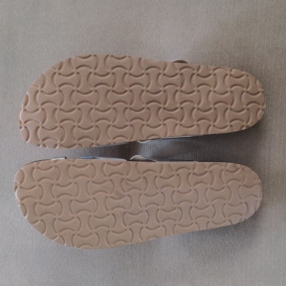 Bos. & Co. Parr Slip on Sandal in Pearl Nubuck and Silver Mirror Size 42/11 - Picture 5 of 8